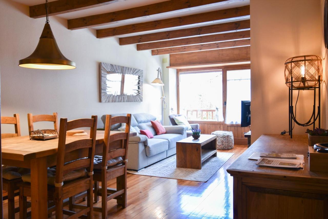 Apartament Deluxe Espot - L'Amfitriona Luaran gambar