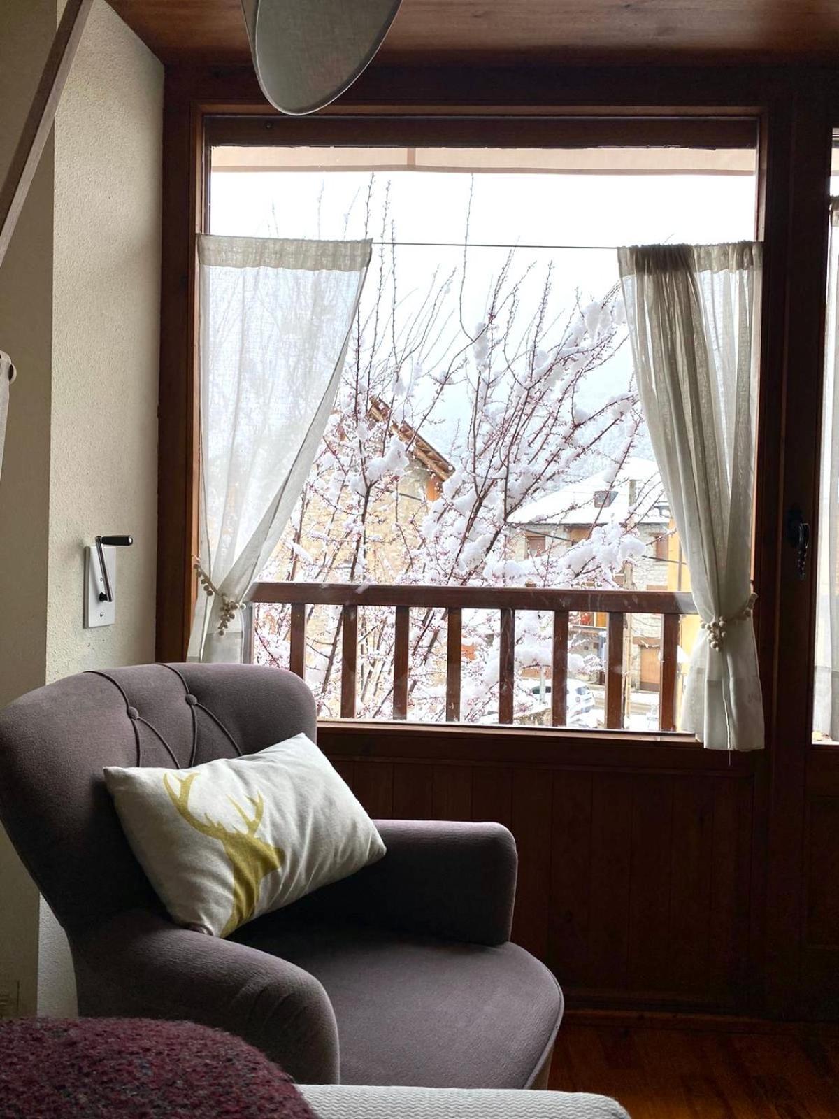 Apartament Deluxe Espot - L'Amfitriona Luaran gambar